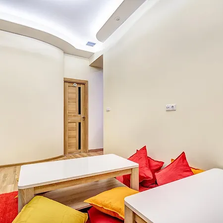 Private With Sauna & Parking