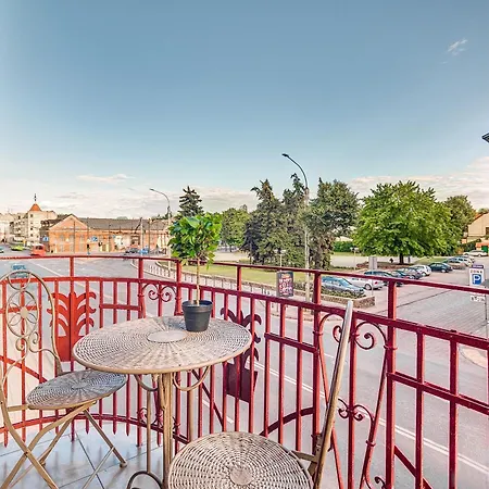 Old Town Private With Sauna & Parking Guest house