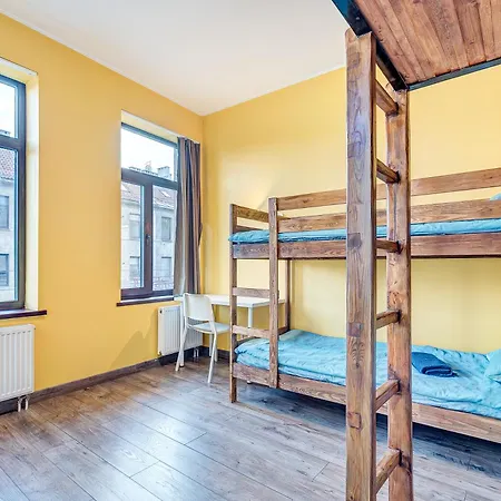 Guest house Old Town Private With Sauna & Parking
